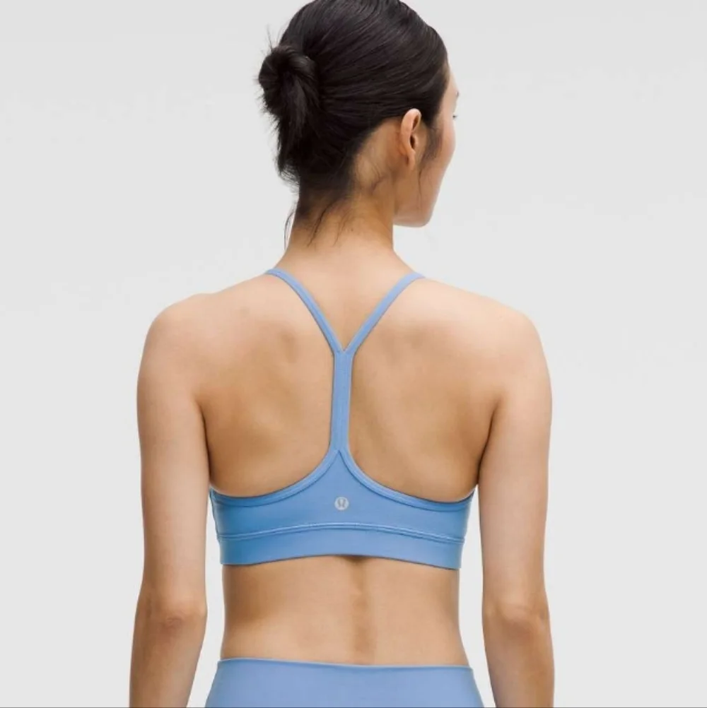 Lululemon Flow Y Bra Nulu Light Support, A–C Cups - Pool Party Size 8 - Picture 4 of 11